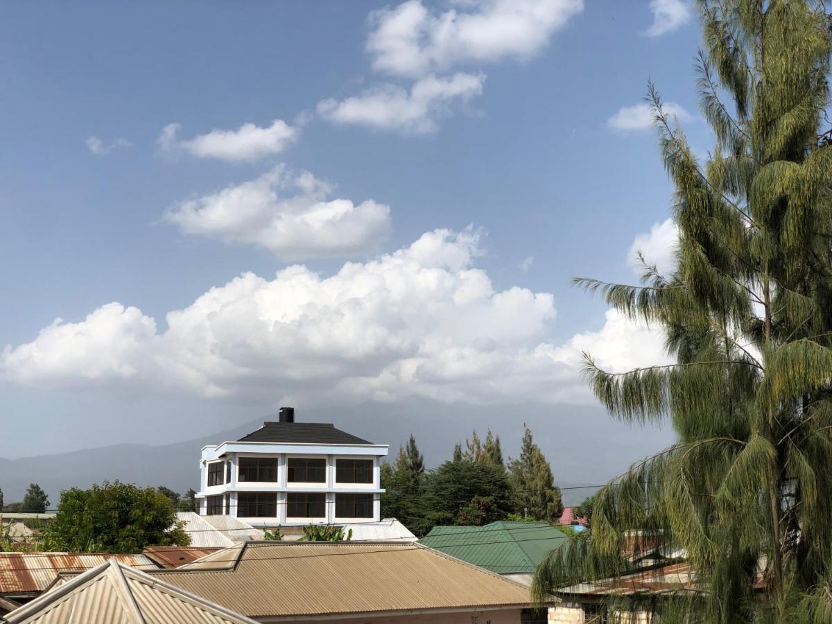 The Greenhouse Hostel Arusha Tanzania Exterior photo